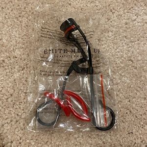 *NEW* Eyelash Curler